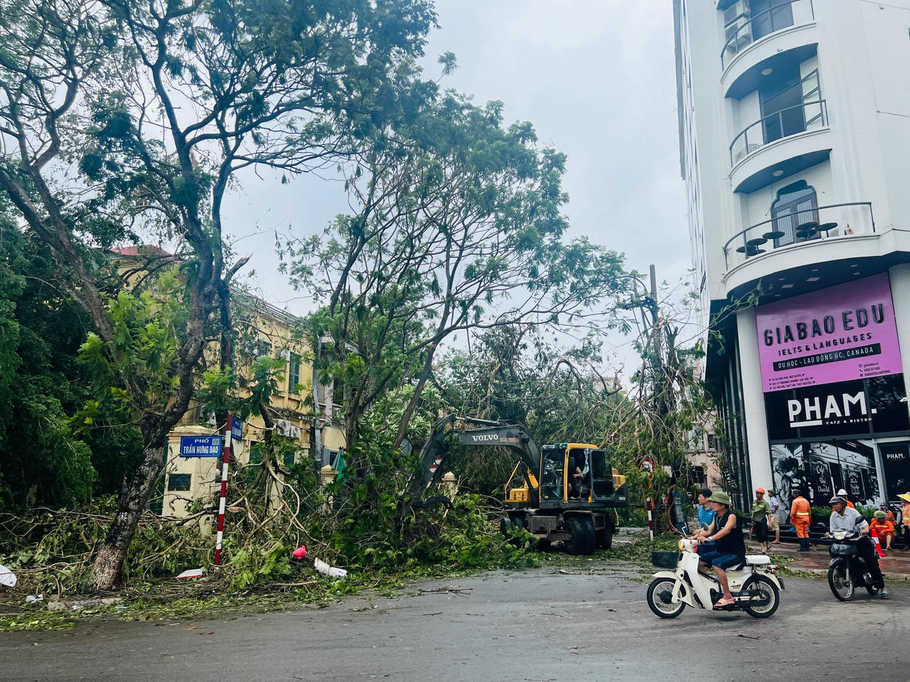 Hải Phòng: Hoãn các cuộc họp không cần thiết, tập trung xử lý khắc phục bão số 3