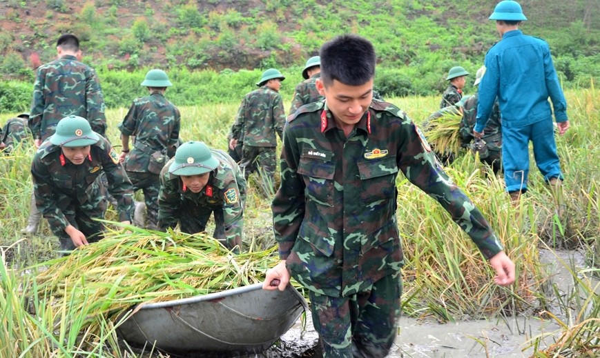 Quân đội đi đầu trong phòng, chống, khắc phục hậu quả bão lũ
