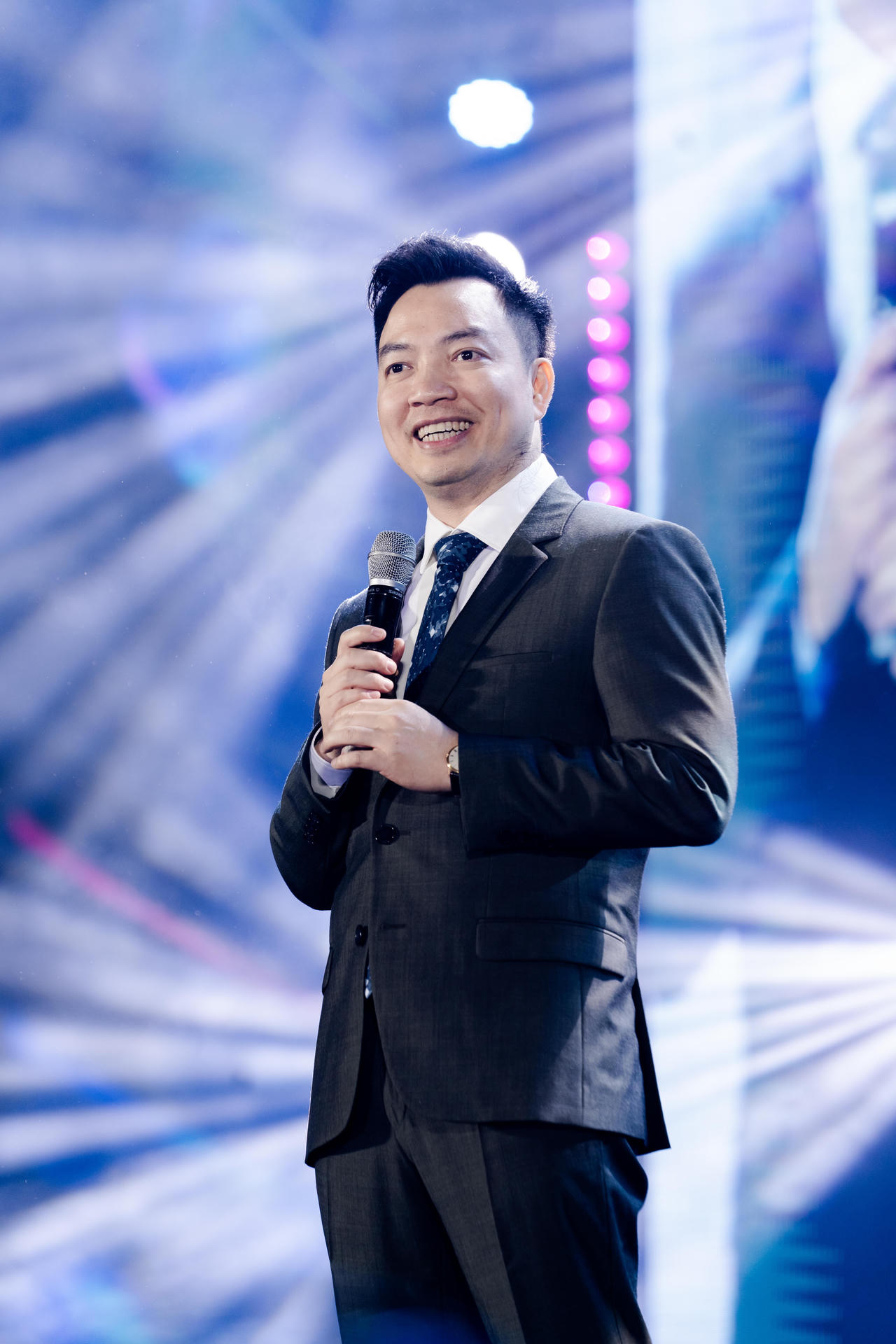 "Trợ lực" công nghệ trong việc chuyên nghiệp hoá ngành Môi giới bất động sản