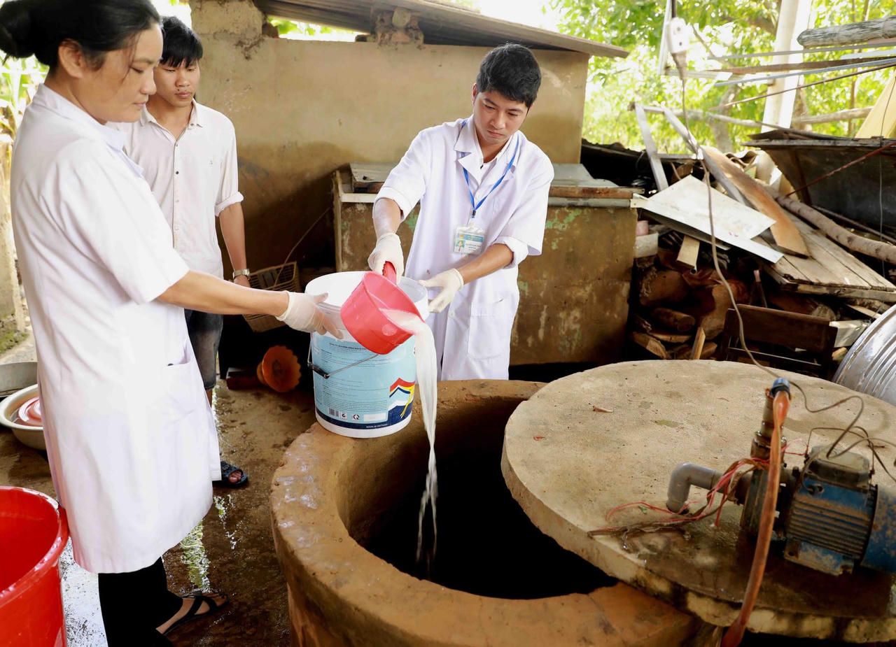 Phòng, chống dịch bệnh hậu bão lũ: Không thể lơ là