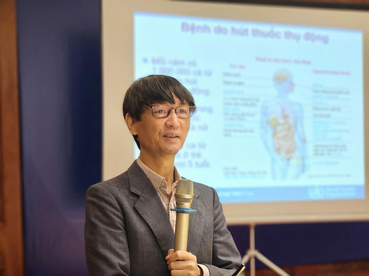 Báo động số người trẻ nhập viện do nicotine, Bộ Y tế đề xuất Chính phủ ra Nghị quyết cấm thuốc lá mới