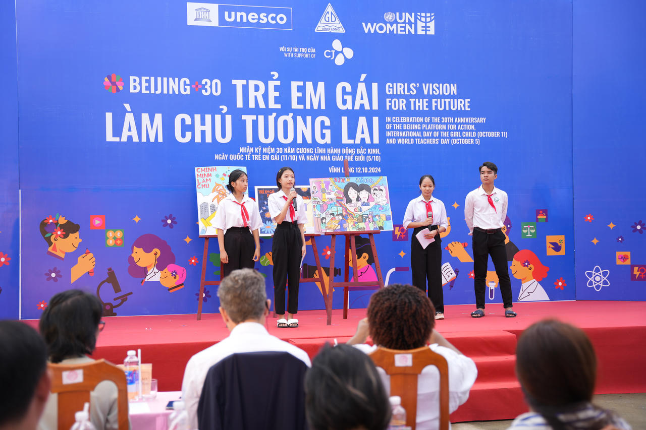 Gần 300 đại biểu tham dự sự kiện “Trẻ em gái làm chủ tương lai”