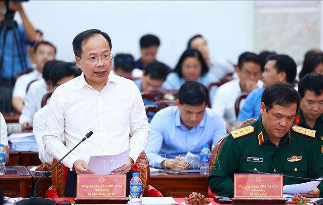 Thủ tướng chủ trì Hội nghị tháo gỡ khó khăn, thúc đẩy phát triển hạ tầng Đồng bằng sông Cửu Long