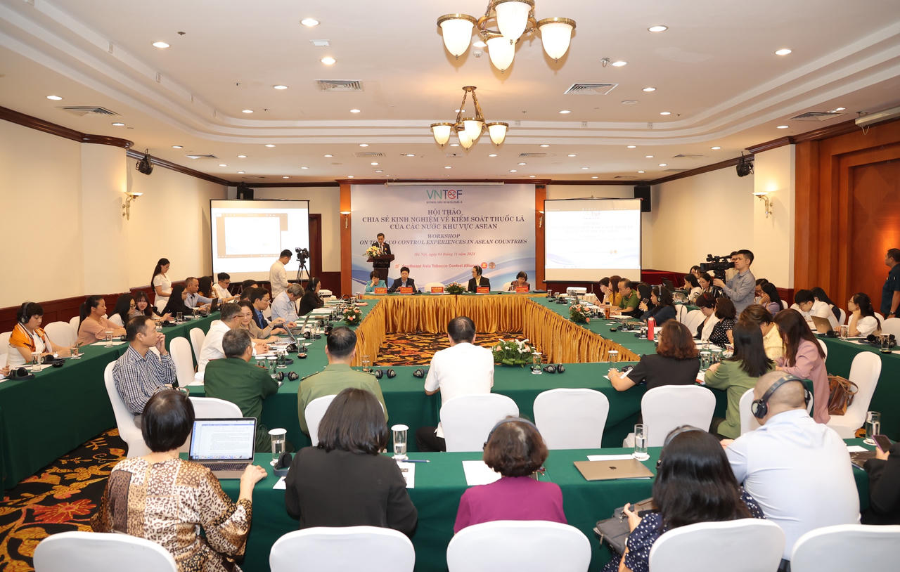 Hơn 40 quốc gia và vùng lãnh thổ đã cấm thuốc lá điện tử, thuốc lá nung nóng