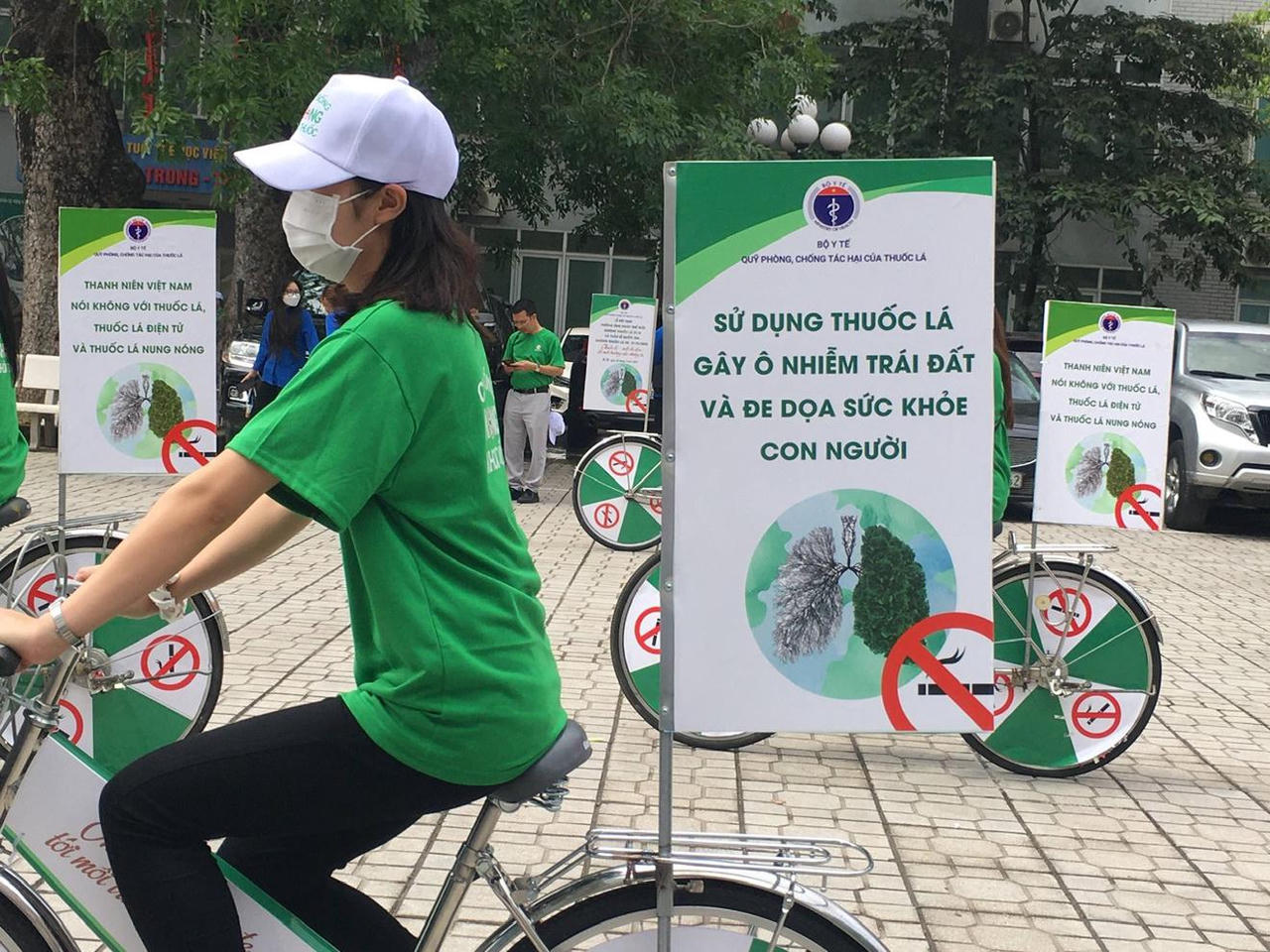 Cấm thuốc lá điện tử từ 2025: Quyết định 'đúng', 'trúng', 'hợp lòng dân' trong bảo vệ sức khỏe cộng đồng