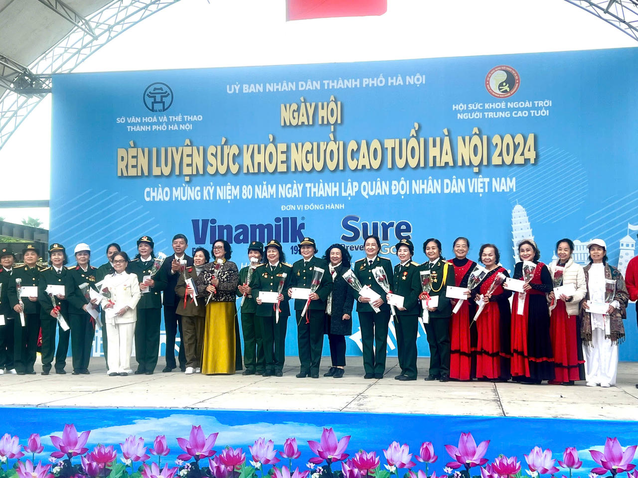Gần 3.000 người cao tuổi Hà Nội tham gia Ngày hội rèn luyện sức khoẻ người cao tuổi 