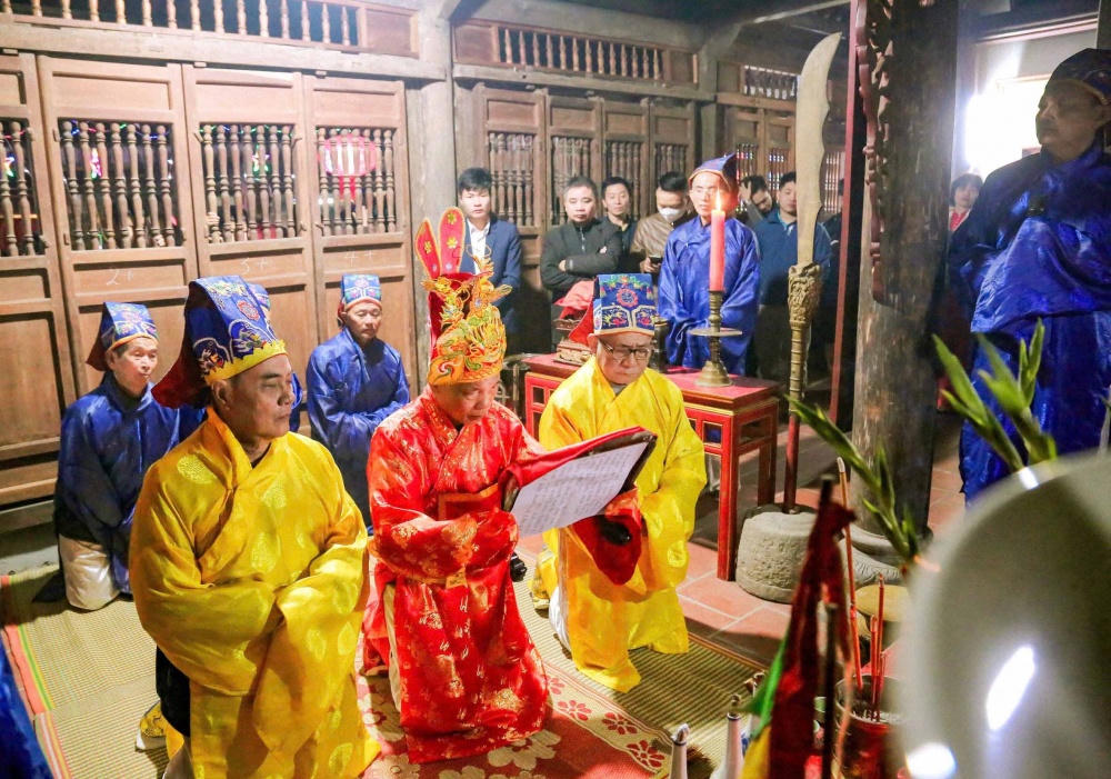 Tục 'xông Đền, xông Điện, xông Nhà thờ họ, xông Nhà' làng Gạo là Di sản văn hóa phi vật thể quốc gia