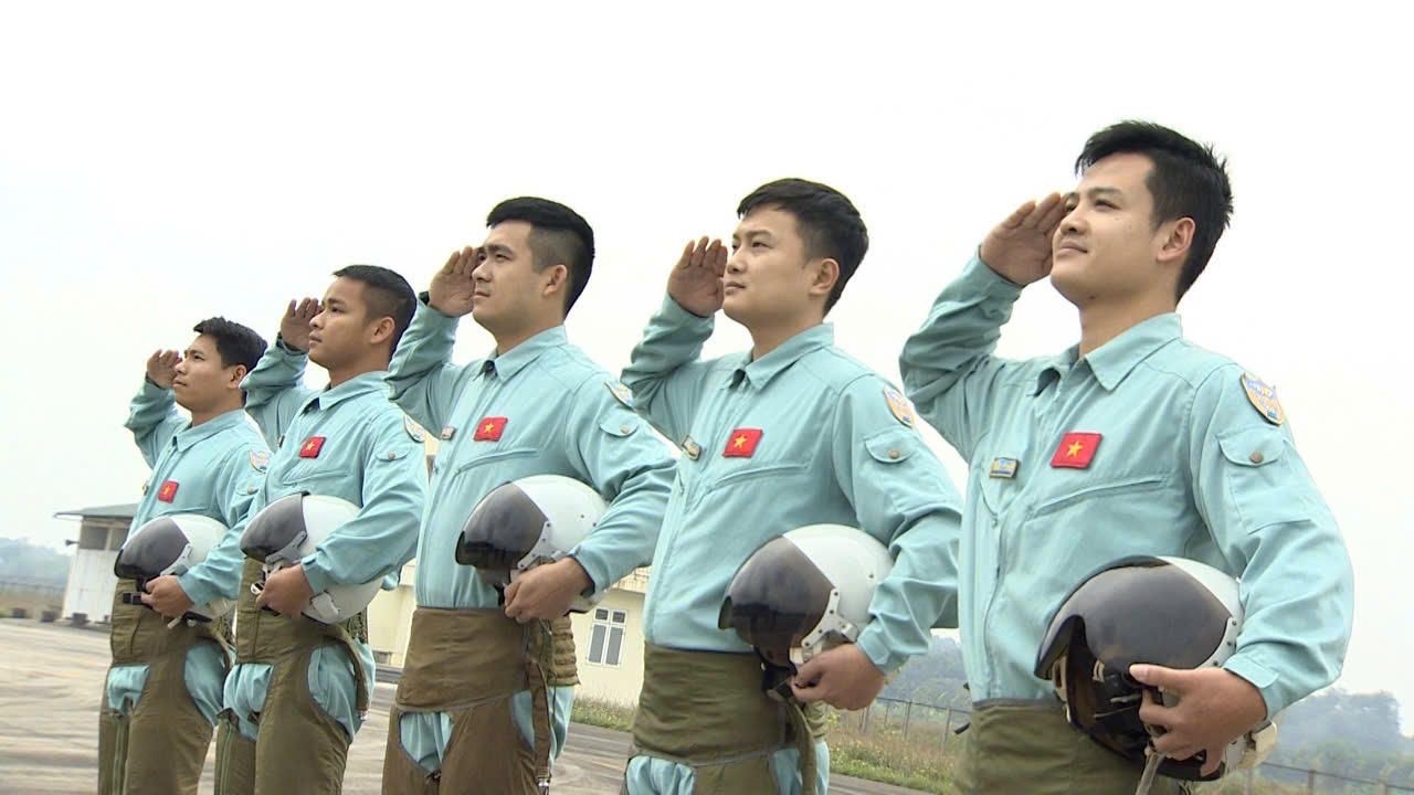 Vững cánh bay trên vùng gió cát