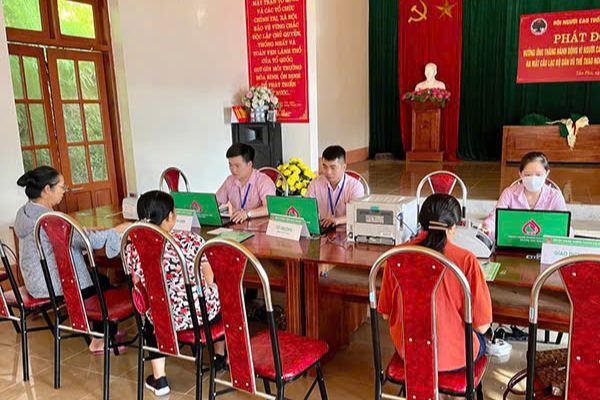 Tín dụng chính sách mang mùa xuân đến người nghèo miền núi Tân Sơn