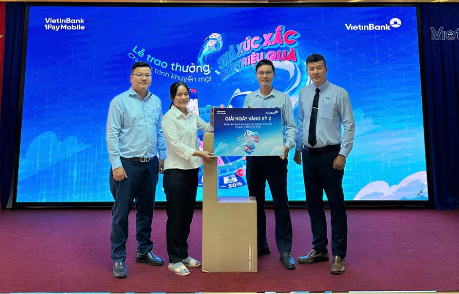  'Thả xúc xắc – Bắt triệu quà': Ưu đãi trên VietinBank iPay 'cán' mốc hàng chục triệu lượt chơi, quà 'khủng' có chủ 