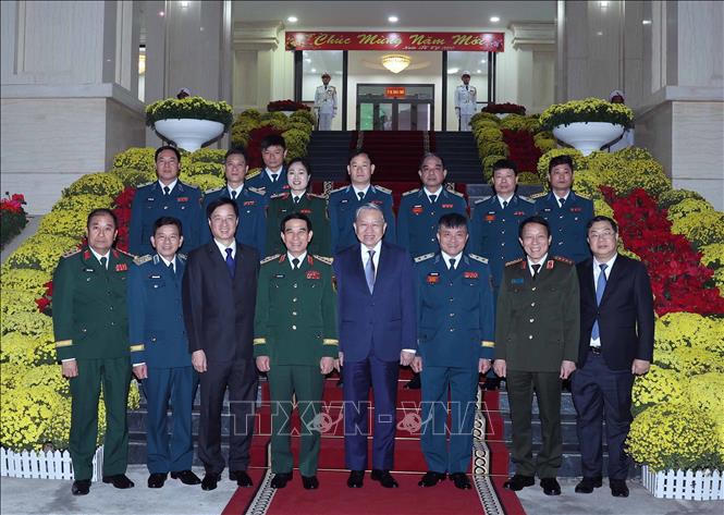 Tổng Bí thư Tô Lâm thăm, kiểm tra và chúc Tết các đơn vị Công an và Quân đội