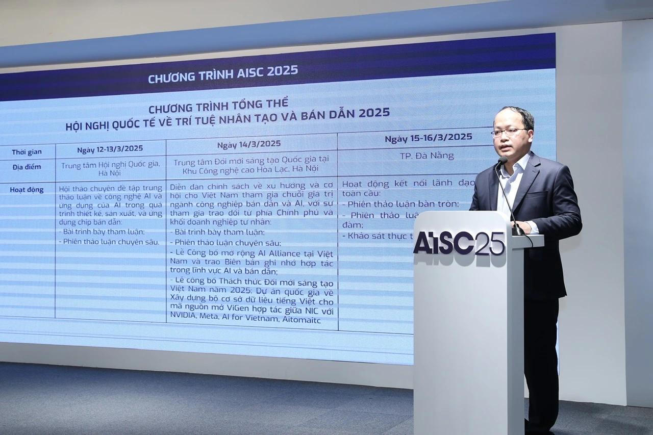 Nhiều "gã khổng lồ" về công nghệ sắp tới Việt Nam bàn về bán dẫn và AI