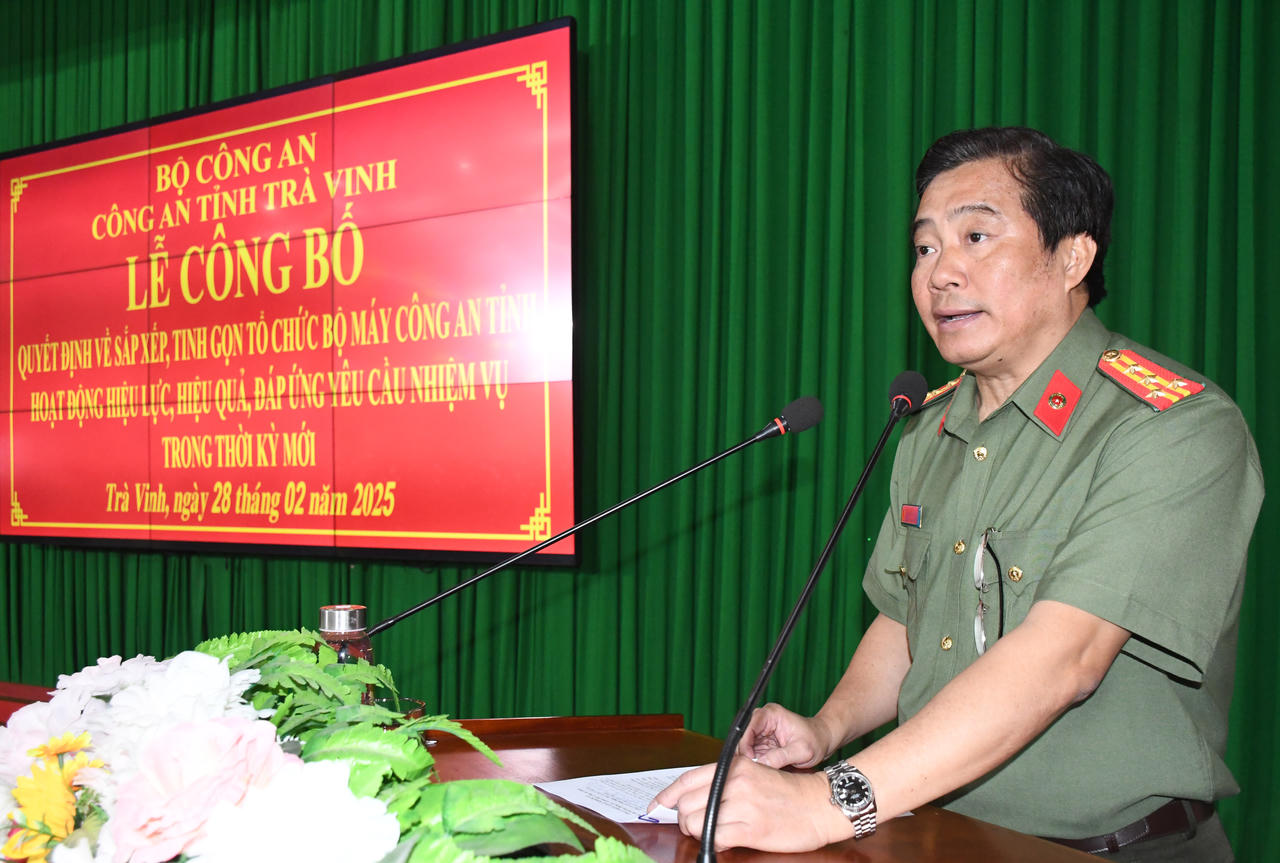 Công an các tỉnh, thành công bố Quyết định về công tác cán bộ 