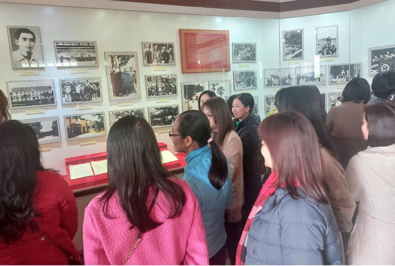 Hoạt động ý nghĩa của Công đoàn Bộ Tư pháp Ngày Quốc tế phụ nữ