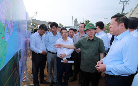 Toàn cảnh những khó khăn mà mục tiêu 3.000km cao tốc đang phải đối diện