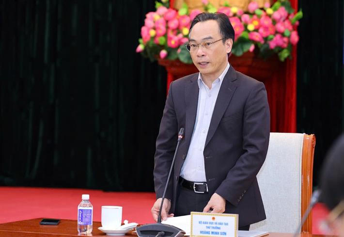 Đầu tư đại học trọng điểm, phát triển công nghệ, kỹ thuật