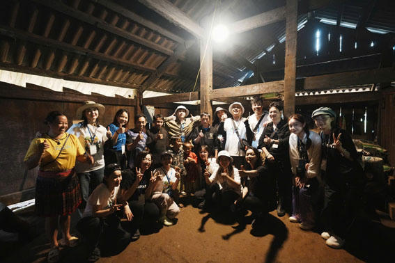 Khi người trẻ thấm đẫm văn hóa, nguồn cội