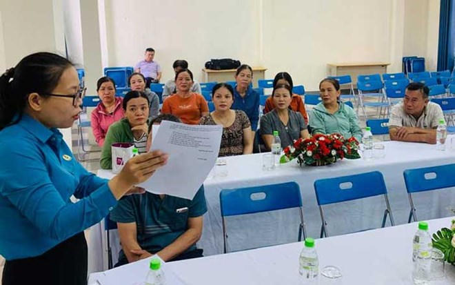 Người giữ công lý “bên lề” tòa án và những cuộc đấu lý vì quyền lợi người lao động