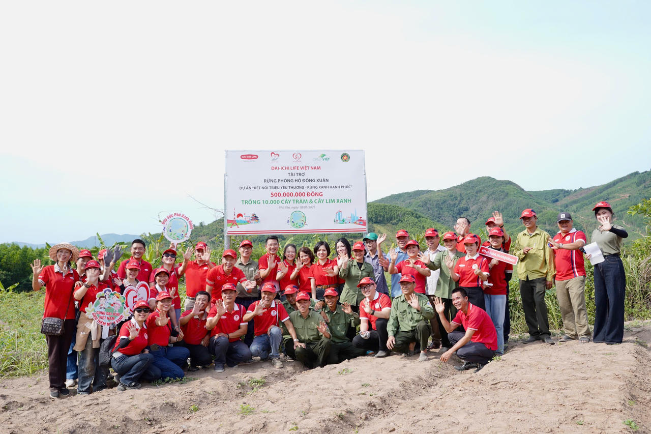 Dai-ichi Life Việt Nam triển khai trồng hơn 10.000 cây xanh tại Rừng phòng hộ Đồng Xuân (tỉnh Phú Yên)