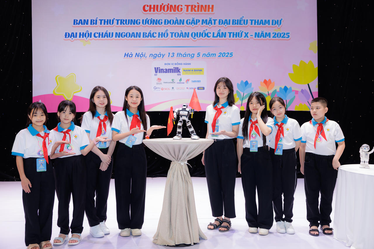 Vinamilk đồng hành cùng thiếu nhi cháu ngoan Bác Hồ hướng đến kỷ niệm 135 năm ngày sinh nhật Bác