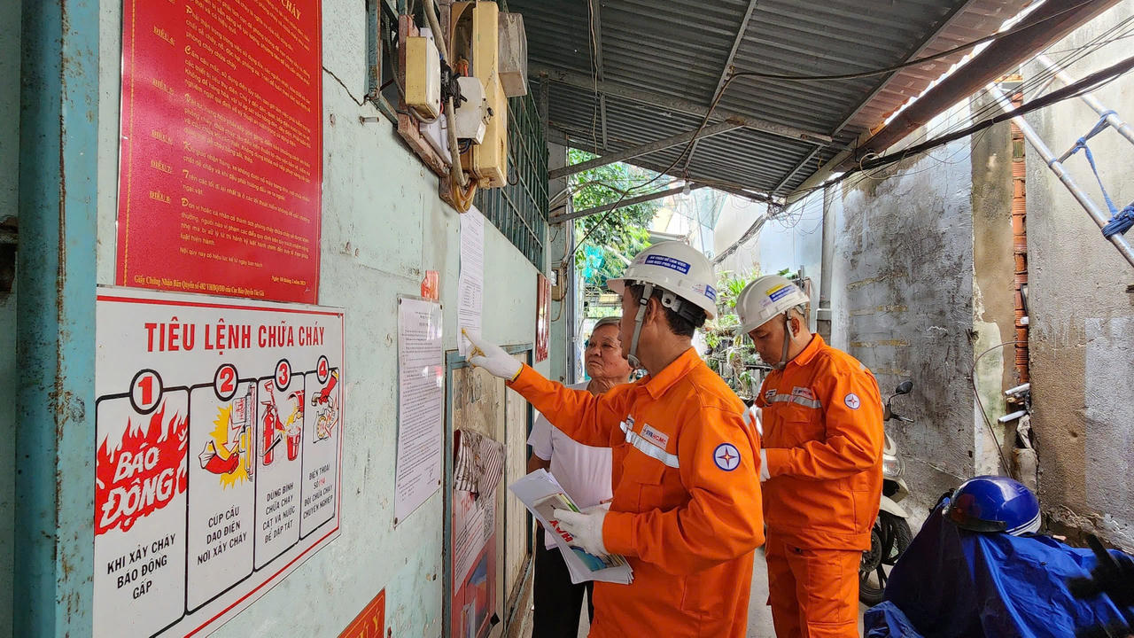 Điện lực TP.HCM tăng cường quản lý giá điện cho người thuê nhà