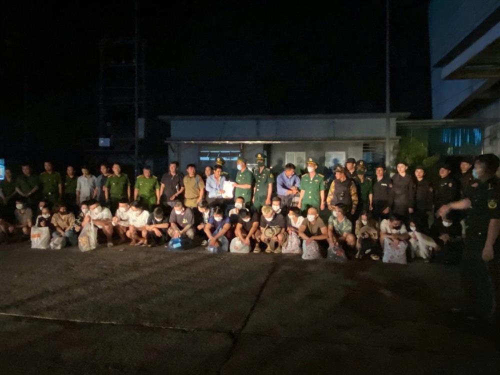 Phục bắt 'ông trùm' đường dây đánh bạc xuyên quốc gia 1.300 tỷ đồng tại Lào