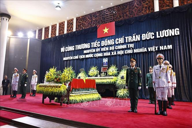 Lễ Quốc tang nguyên Chủ tịch nước Trần Đức Lương