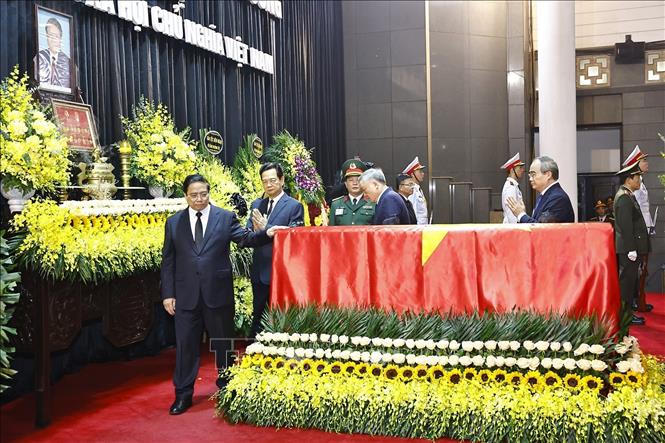 Cử hành trọng thể Lễ Quốc tang nguyên Chủ tịch nước Trần Đức Lương