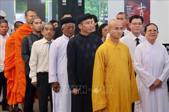 Cử hành trọng thể Lễ Quốc tang nguyên Chủ tịch nước Trần Đức Lương