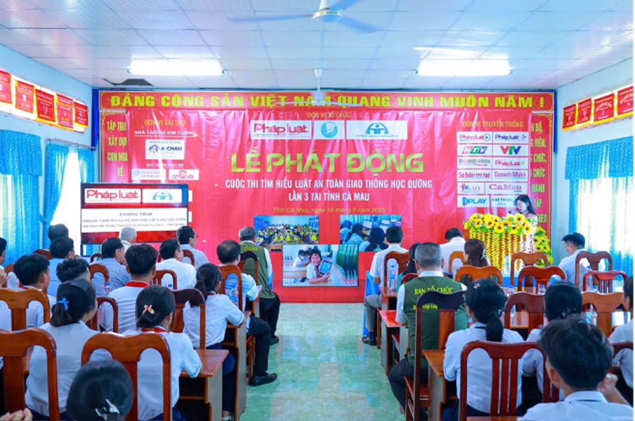 Caravan mùa 3: Khởi động hành trình tuyên truyền pháp luật và an toàn giao thông học đường tại Cà Mau 