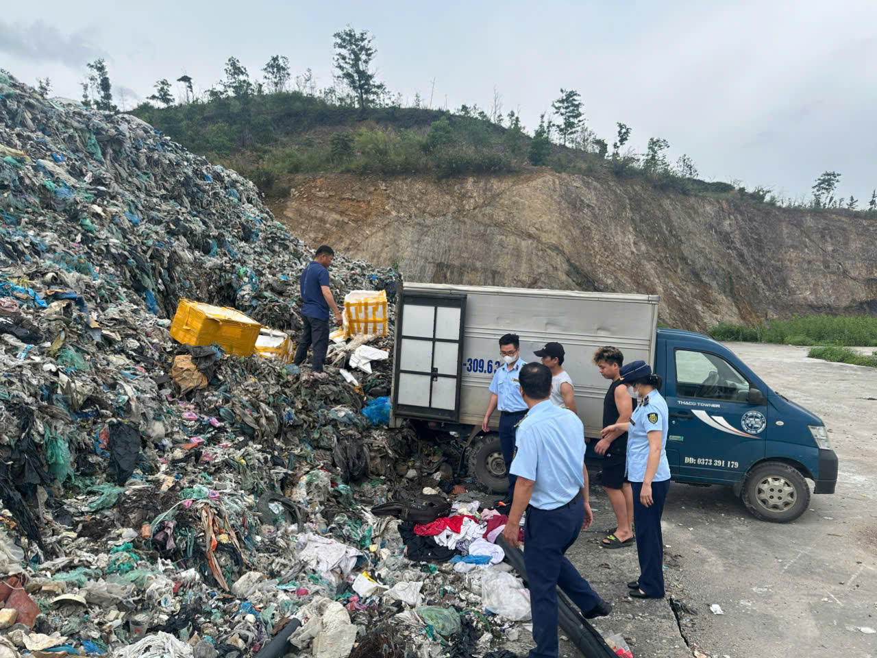 1 tấn trứng gà non không rõ nguồn gốc chuẩn bị "tuồn" ra thị trường