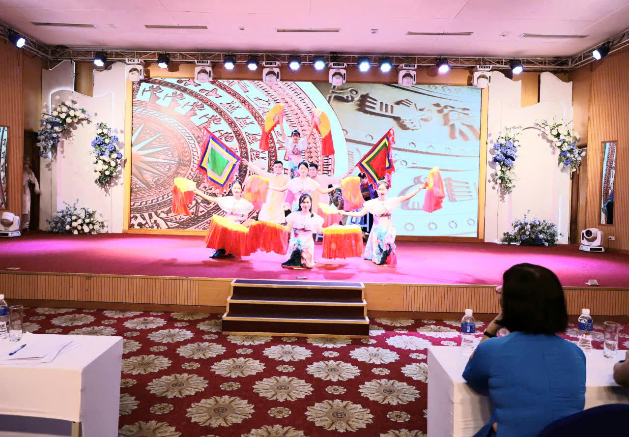 Lao động ngành y tế Hòa Bình lan tỏa thông điệp 'không khói thuốc' qua hội thi pháp luật