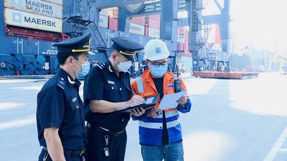 Tuân thủ pháp luật - Trách nhiệm tối thiểu và bắt buộc của doanh nhân