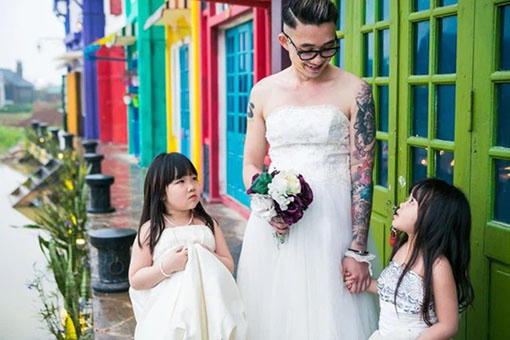 Trái tim người mẹ trong bóng hình cha