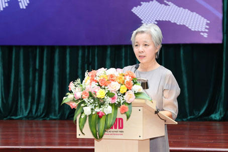 Phụ nữ với 100 năm Báo chí Cách mạng Việt Nam