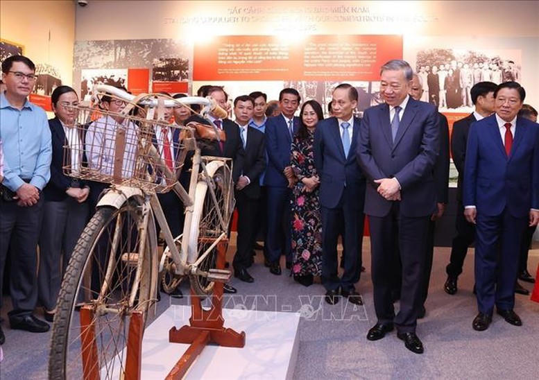 Tổng Bí thư Tô Lâm dự khai mạc Triển lãm 'Tổng Bí thư Nguyễn Văn Linh - Cuộc đời và sự nghiệp'