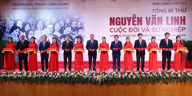 Tổng Bí thư Tô Lâm dự khai mạc Triển lãm 'Tổng Bí thư Nguyễn Văn Linh - Cuộc đời và sự nghiệp'