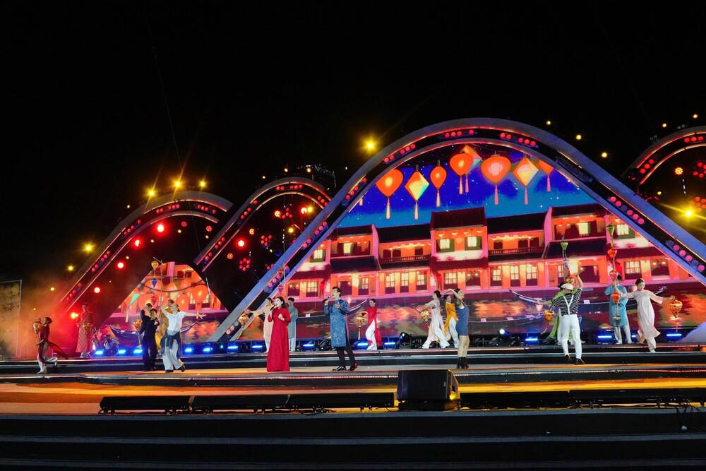 Hân hoan chào mừng thành lập đơn vị hành chính mới