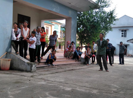 Khiến bé 16 tuổi mang bầu, cụ ông tự vẫn tại trụ sở công an?