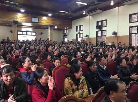 Hà Tĩnh: Sau nhiều ngày đóng cửa, các tiểu thương hớn hở trở lại buôn bán