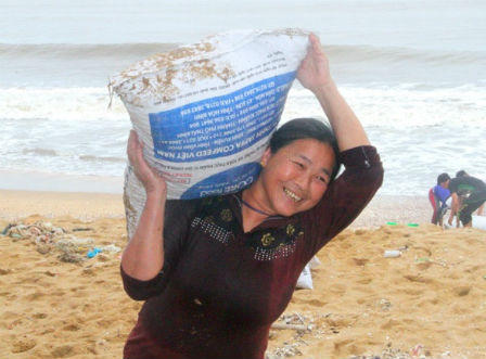 Hà Tĩnh: Người dân vui mừng vì “được mùa” sò lông