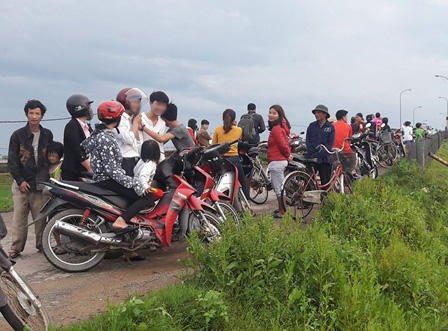 Hà Tĩnh: Sét đánh một phụ nữ cùng một trâu chết tại chỗ