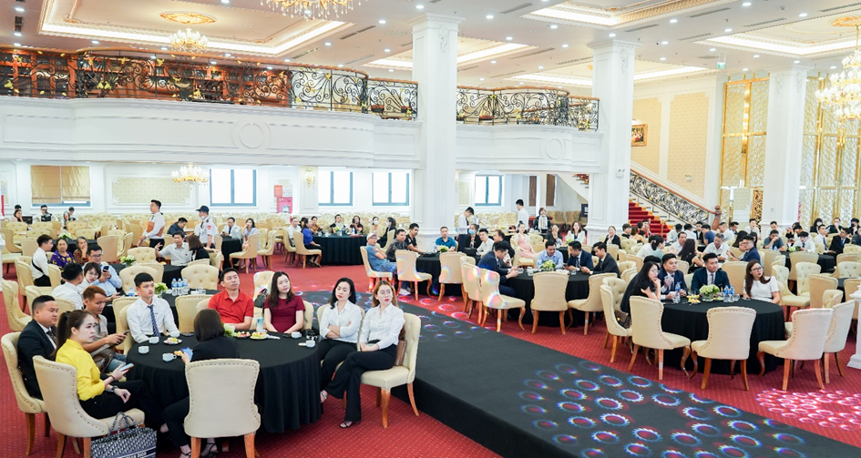 Cơ hội đầu tư - kinh doanh đặc biệt hấp dẫn tại trung tâm thương mại Danko Plaza