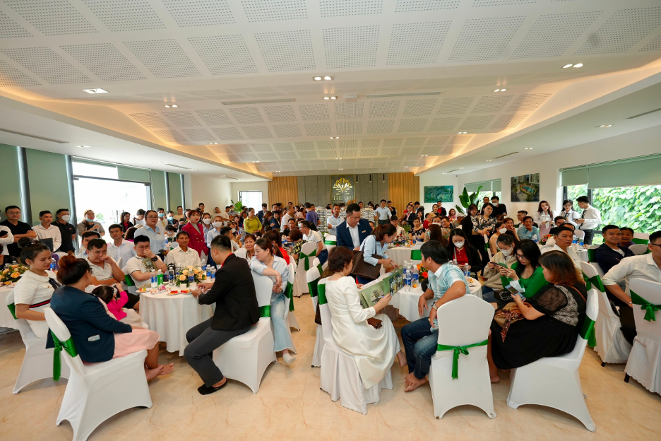 Seaview Tower The Ori Garden nhộn nhịp khách hàng tại sự kiện trải nghiệm sa bàn