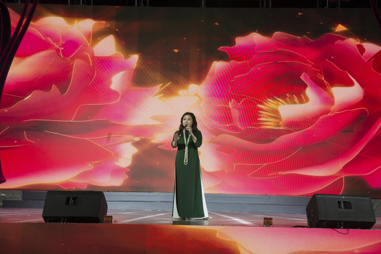 Nhịp cầu ví giặm Mừng Đảng, mừng Xuân, mừng Đất Nước đổi mới