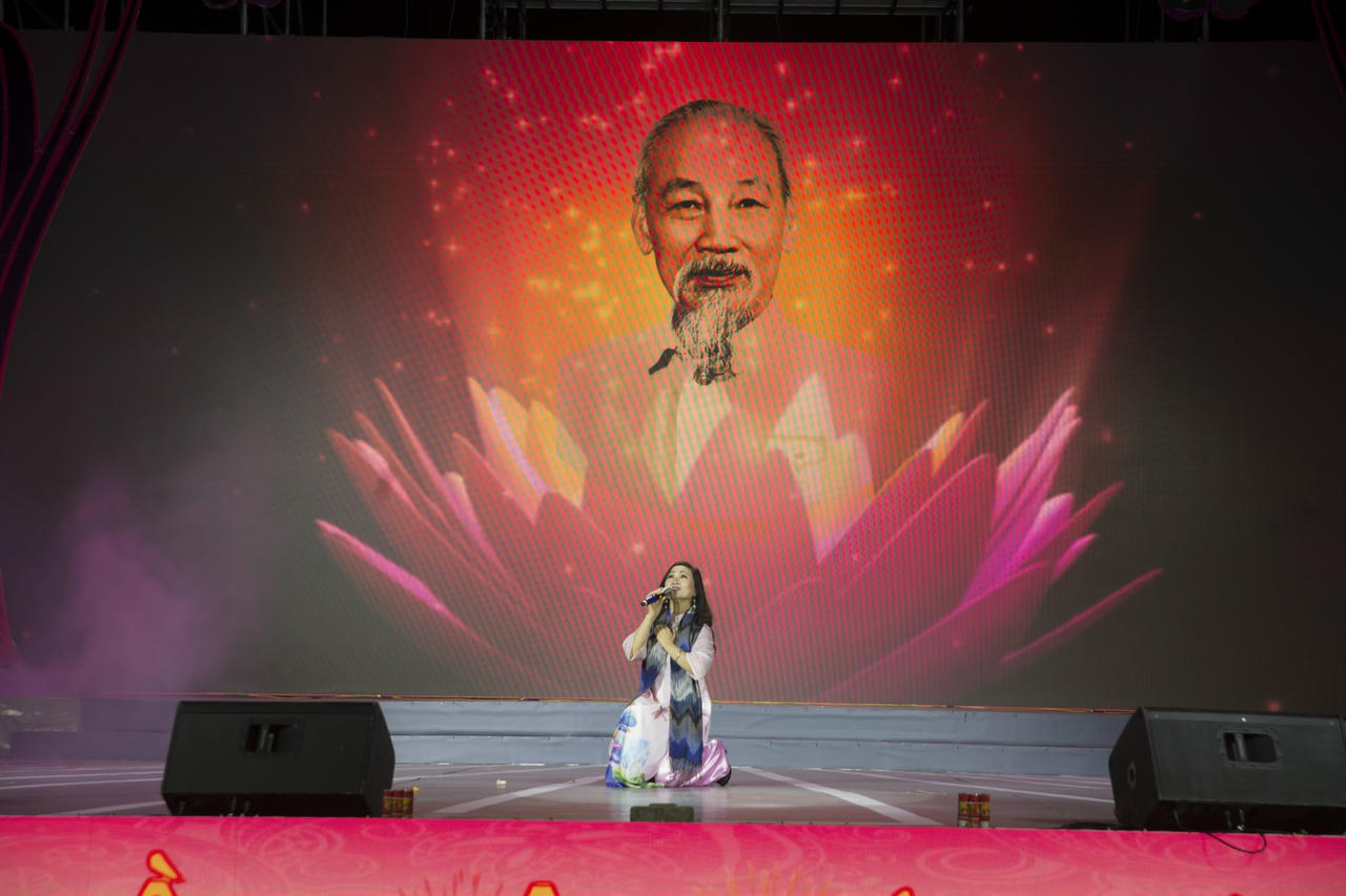 Nhịp cầu ví giặm Mừng Đảng, mừng Xuân, mừng Đất Nước đổi mới