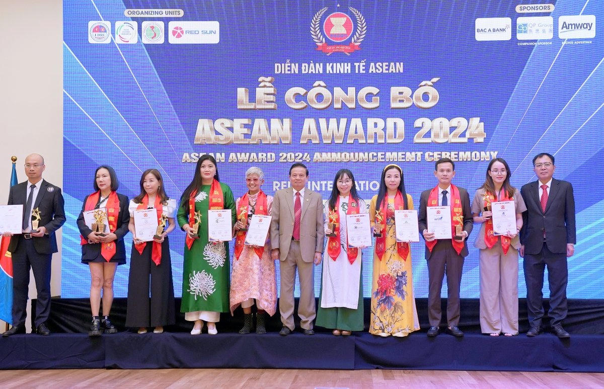 Vinalink Group khẳng định vị thế Top 10 thương hiệu nổi tiếng ASEAN năm 2024