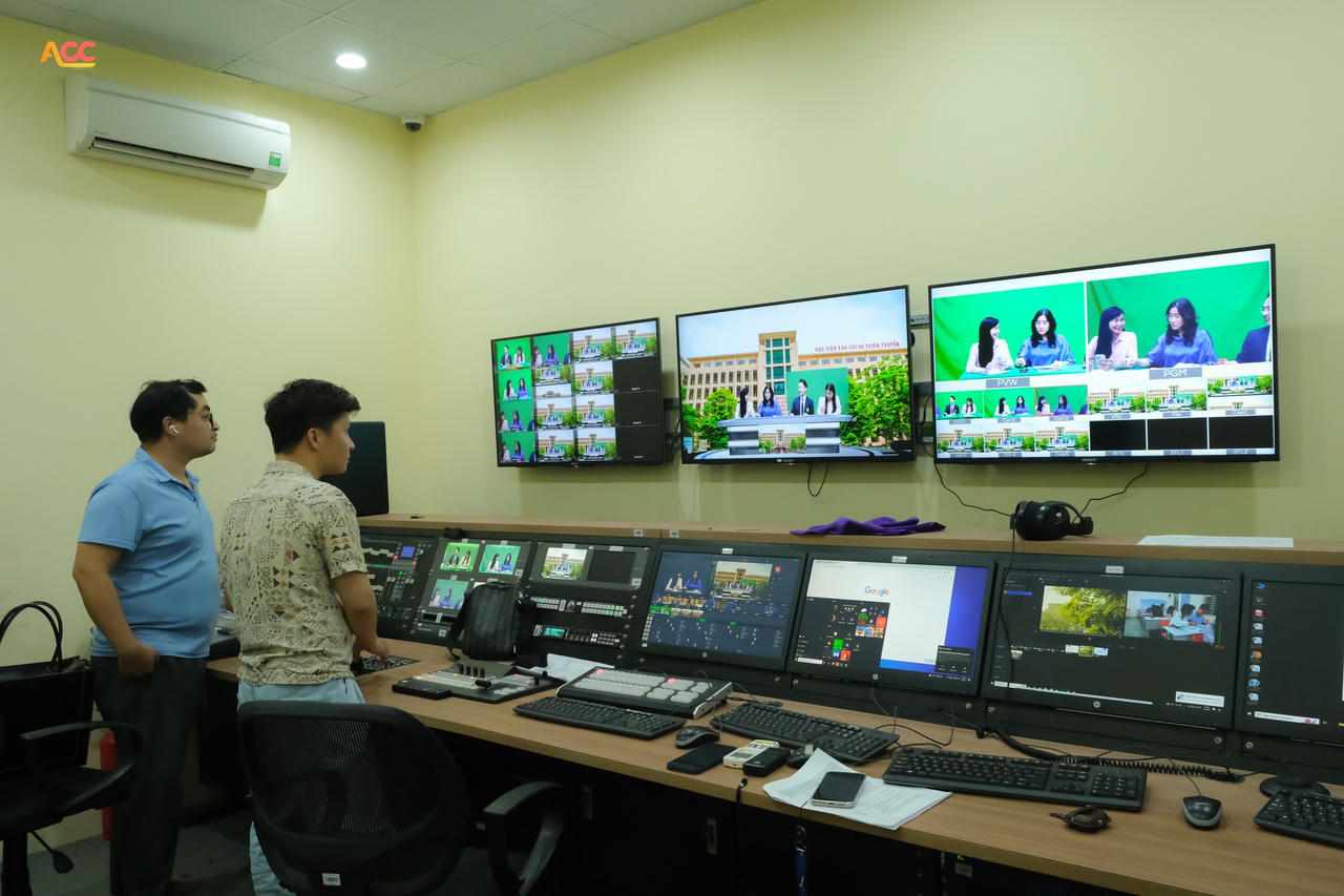 Cơ hội tiếp cận thông tin và định hướng nghề nghiệp tại Học viên Báo chí và Tuyên truyền 