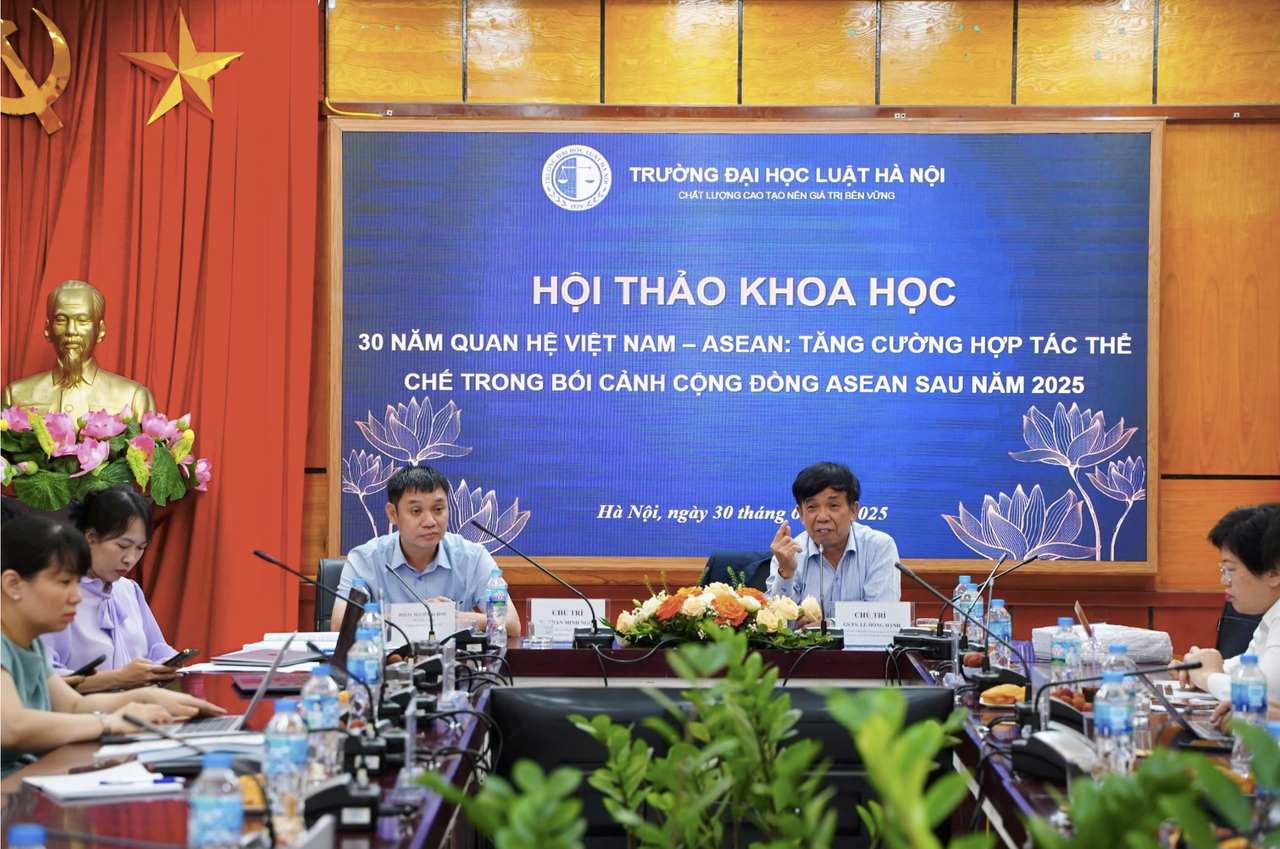 Hội thảo khoa học: "30 năm quan hệ Việt Nam - ASEAN: Tăng cường hợp tác thể chế trong bối cảnh Cộng đồng ASEAN sau năm 2025"