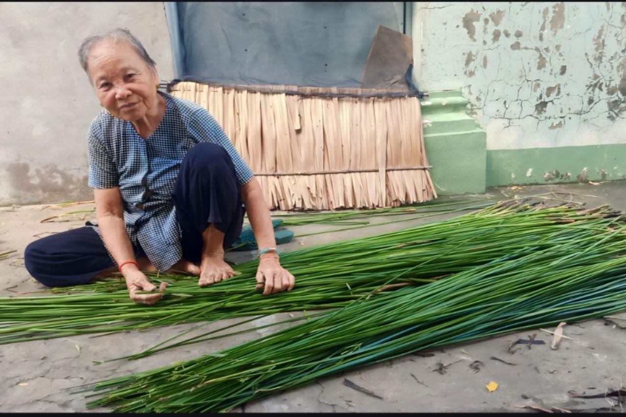 Giữ gìn, phát huy nét đặc sắc nghề dệt chiếu của đồng bào Khmer tỉnh Trà Vinh
